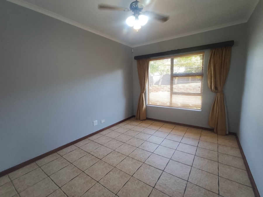 To Let 3 Bedroom Property for Rent in Dana Bay Western Cape